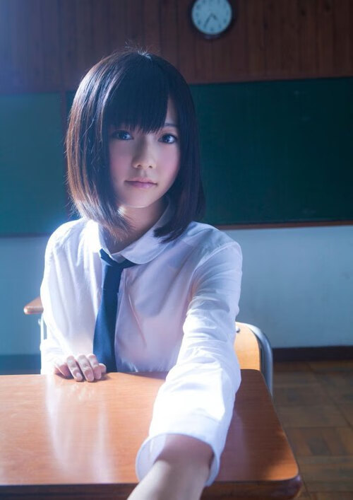 澳女队蝶泳段小幅领先 稳定输出,奥运女子蝶泳金牌