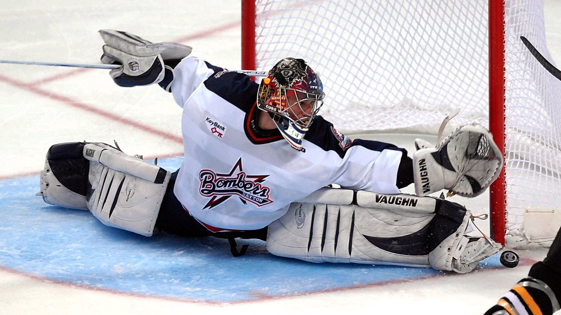 开云在线平台-中小学篮球课程融入团队心理建设提升抗压能力，中小学篮球培训